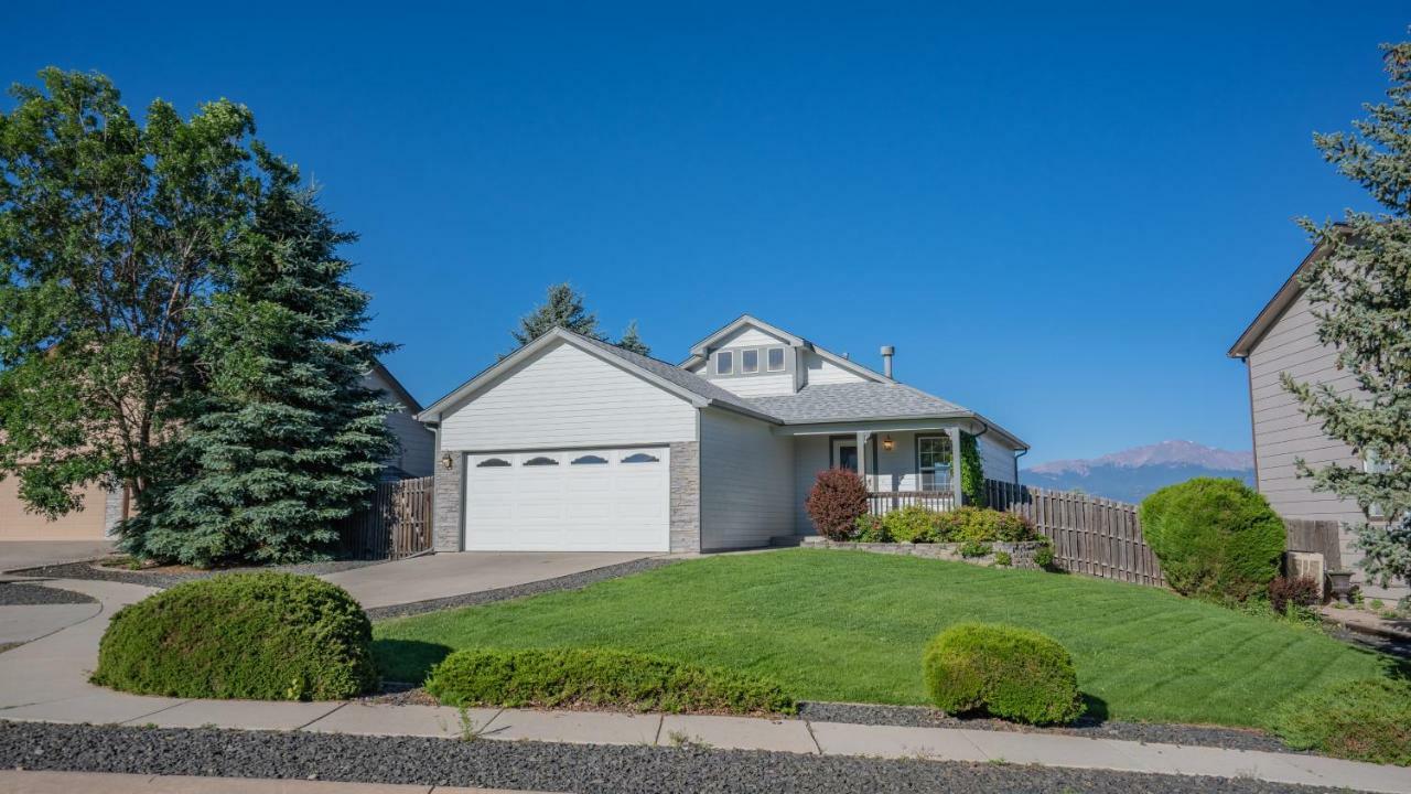 Cozy 4Br House With Peak Views In Colorado Springs Villa Exterior photo